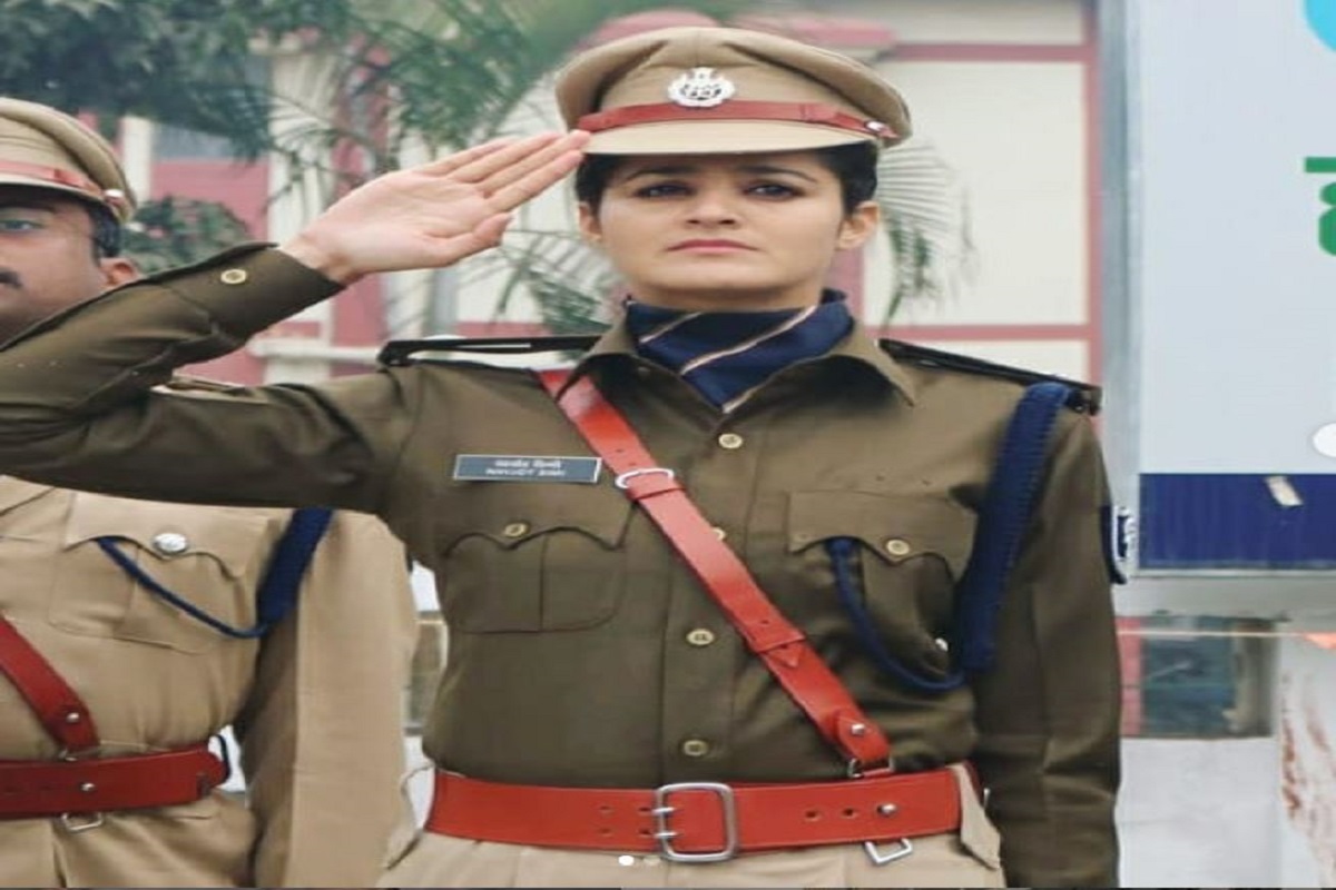 नवजोत सिमी यांचं सुरुवातीचं शिक्षण पंजाबमध्ये झालं.