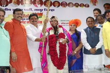ओबीसी आरक्षणावरून पंकजा मुंडेंचा ठाकरे सरकारला इशारा, म्हणाल्या... ओबीसी आरक्षणावरून पंकजा मुंडेंचा ठाकरे सरकारला इशारा, म्हणाल्या...