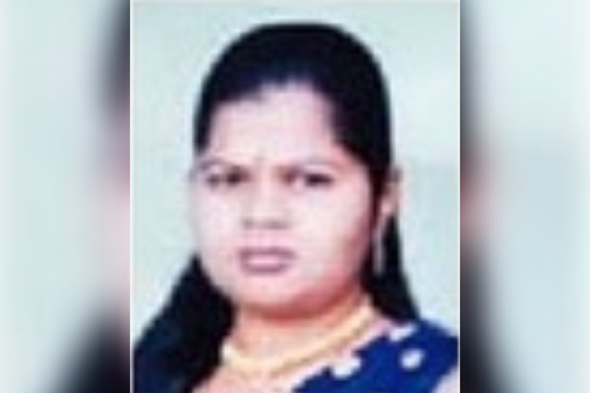 आजी रागावल्याचा राग मनात धरून कोल्हापूरातील एका 19 वर्षीय तरुणीनं थेट आत्महत्या केली आहे. (फोटो-लोकमत)