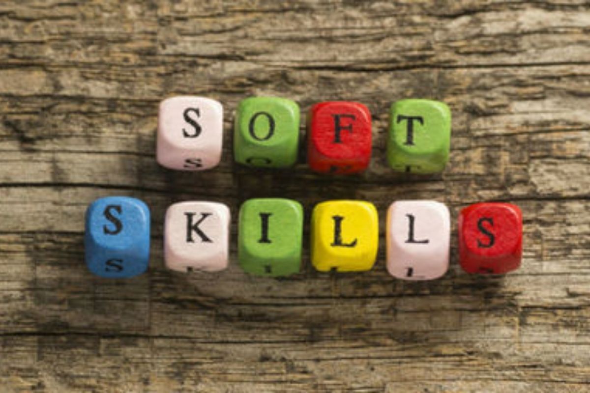 सॉफ्ट स्किल्स म्हणजे नक्की काय? जाणून घ्या टॉप सॉफ्ट स्किल्स जे तुमच्यामध्ये असणं आवश्यक