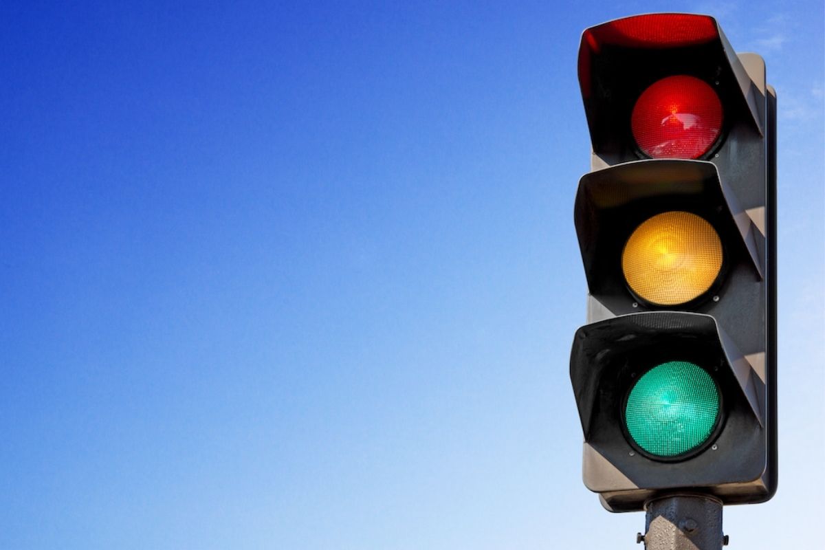 ठाण्यात वाहतुकीचा फज्जा; महावितरणाकडून सिग्नल यंत्रणेचाच वीज पुरवठा खंडित