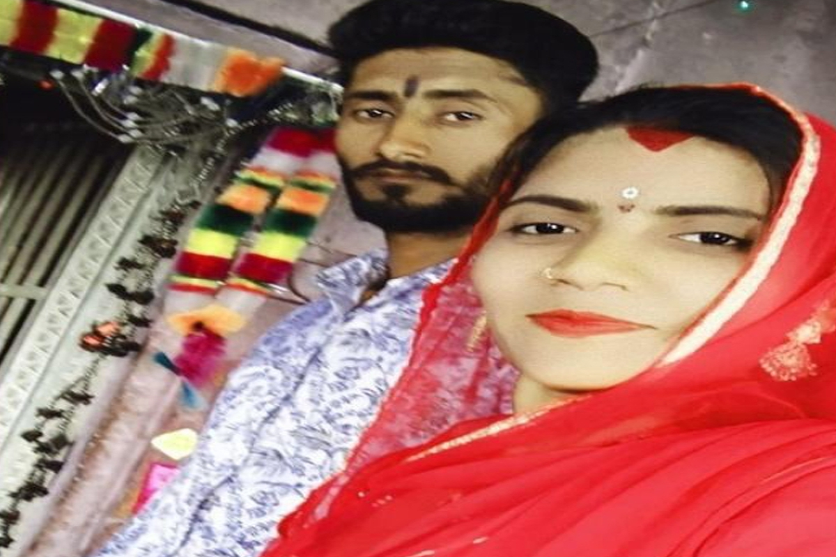 अडीच वर्षांपूर्वी त्यांचे लग्न झाले होते. लग्न झाल्यानंतर दोघेही विरारमध्ये एकत्र राहत होते. दोघांचा सुखी संसार सुरू होता. पण