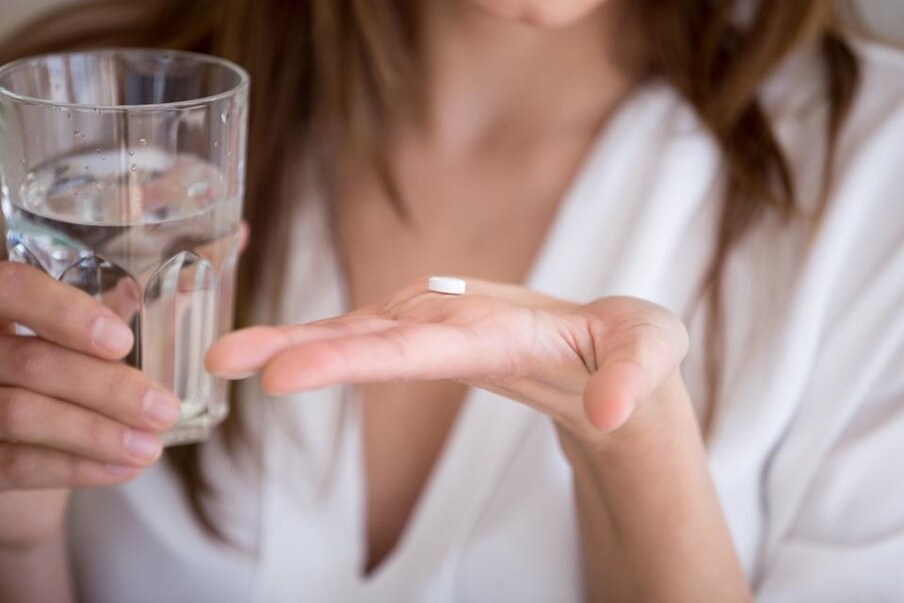 या गोळ्यांमुळे पिरेड सायकलवर परिणाम होऊ शकतो किंवा चक्कर येण्याचा त्रास होऊ शकतो तर छातीत वेदना होऊ शकता.