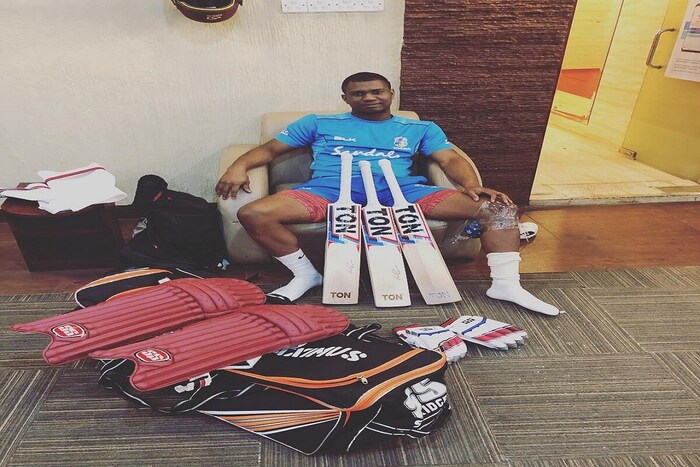 राजस्थान रॉयल्सनं बेन स्टोक्स आणि जोस बटलर यांनी माघार घेतल्यानंतर एविन लुईस आणि ओशाने थॉमस यांचा टीममध्ये समावेश केला आहे. 