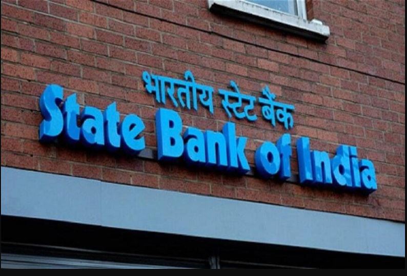 SBI Recruitment: स्टेट बँक ऑफ इंडियामध्ये तब्बल 606 जागांसाठी मेगाभरती; 'इतका' मिळणार पगार