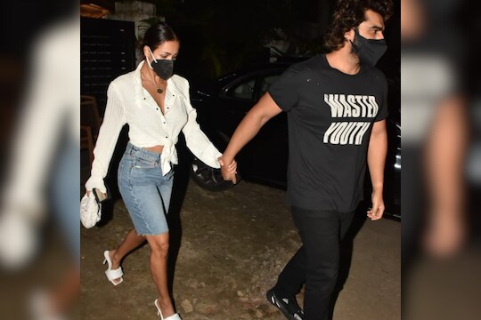 Video : मलायका अरोरा चालवत होती सायकल आणि अर्जुन कपूरने गुपचूप केलं हे काम