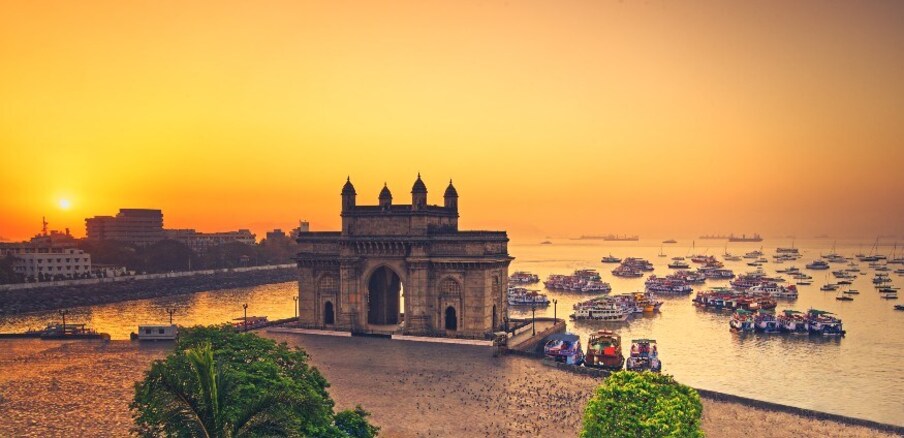 तयार होत असलेल्या या पार्कमध्ये मुंबईच्या गेट वे ऑफ इंडियाची अशी प्रतिकृती असेल.