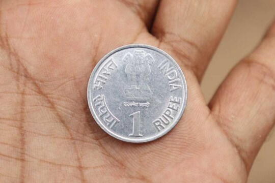 शुभकार्यात आहेर म्हणून 11, 21, 51, 101 रुपये का देतात? 1 रुपये जास्त देण्यामागील काय आहे कारण