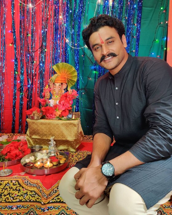 या मालिकेतील तिच्या अभिनयाचं नेहमीच कौतुक होत असत. अनेक लोक त्यांच्यात प्रत्यक्ष बाळूमामांना पाहतात. 