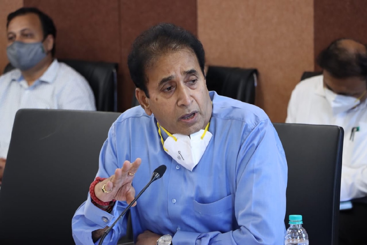 अनिल देशमुख यांच्या पॅनेलचा पराभव झाला आहे. भाजपच्या शेतकरी उत्कर्ष सहकार पॅनलने विजय मिळवला आहे.