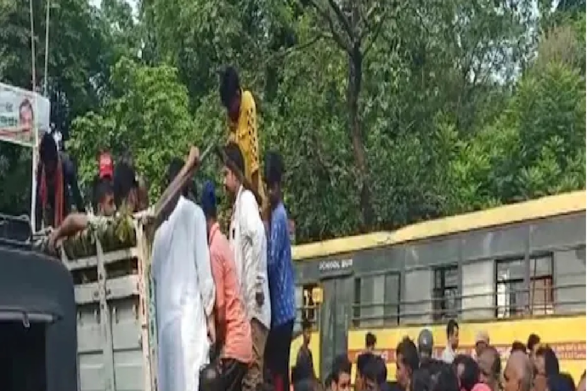 डबल मर्डरने उडाली खळबळ, मित्रांसोबत गेलेल्या दोन तरुणांचा खून, शेतात सापडले मृतदेह