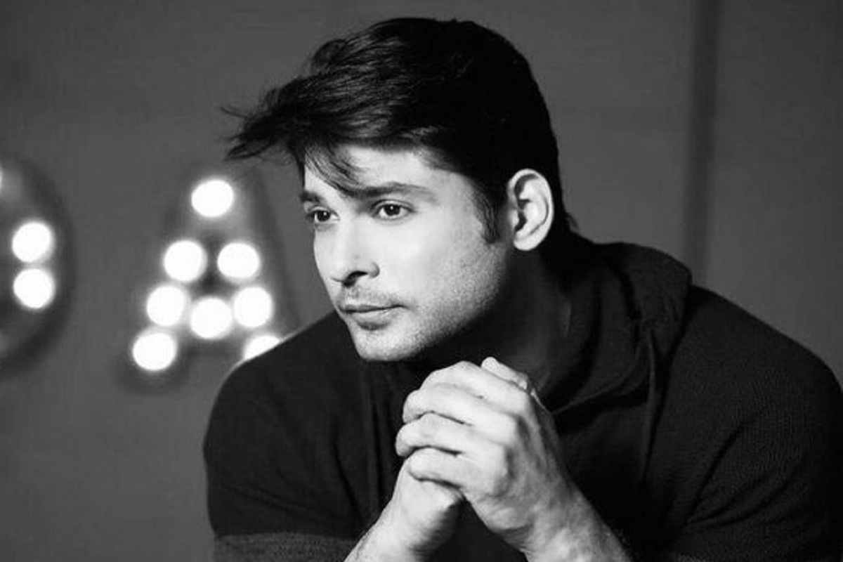 Sidharth Shukla : रात्री घरी परतल्यानंतर सिद्धार्थच्या BMW ची मागची काच फुटली होती