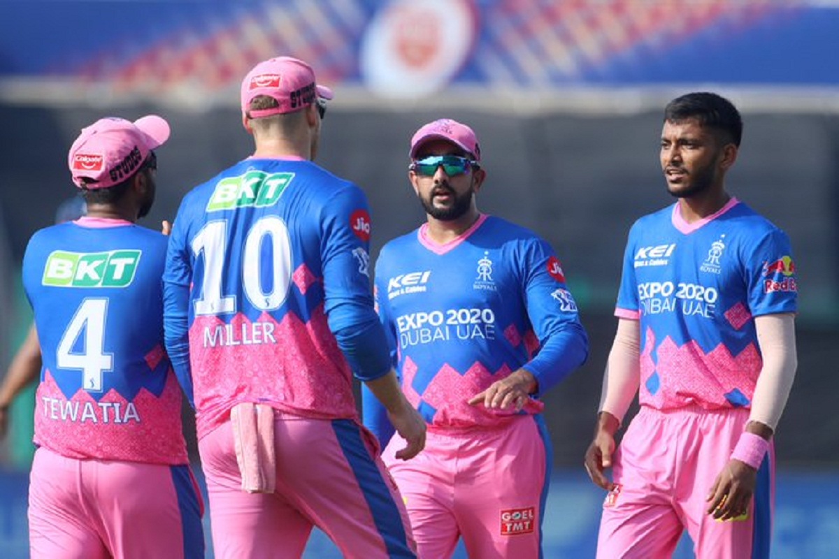 DC vs RR : आयपीएलच्या इतिहासात 10 वर्षानंतर राजस्थानच्या नावे असा लाजिरवाणा रेकॉर्ड