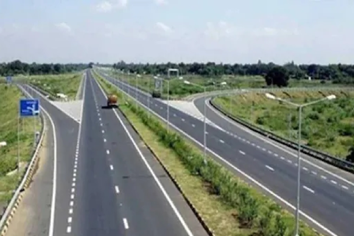 केवळ ई-व्हेईकल्ससाठी मुंबई-दिल्ली EXPRESS WAY, वेळ आणि इंधनाची होणार बचत