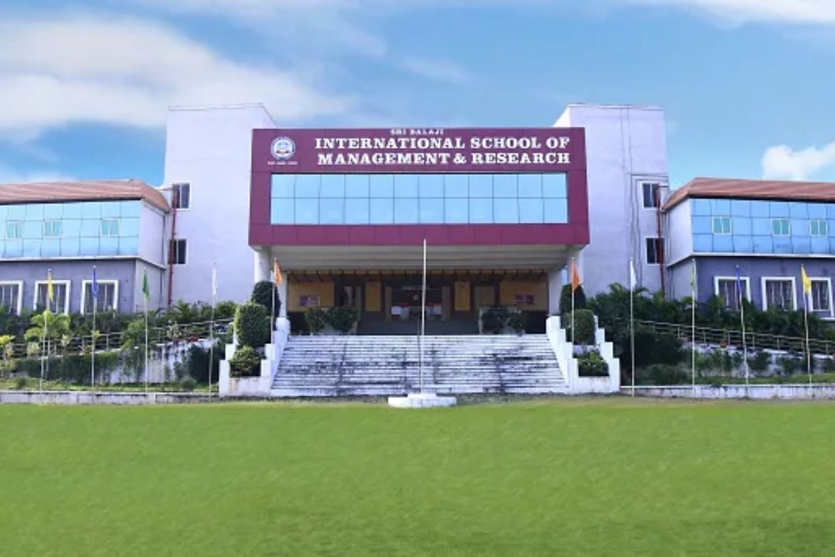 सुवर्णसंधी! इंटरनॅशनल स्कूल ऑफ मॅनेजमेंट अँड रिसर्च पुणे इथे 'या' पदांसाठी भरती; या मेलवर पाठवा अर्ज