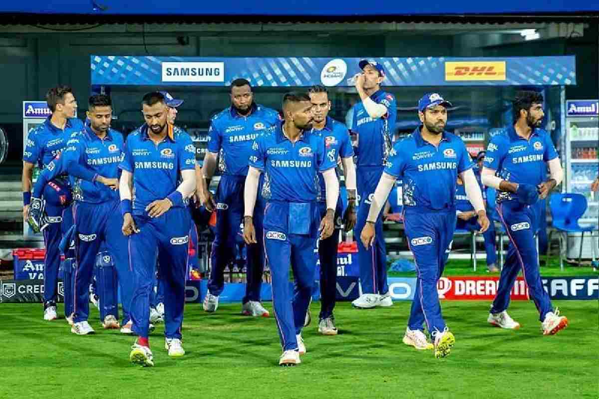 IPL 2021, MI vs KKR : अय्यर-त्रिपाठीने धू-धू धुतलं, मुंबई इंडियन्सची खराब कामगिरी सुरूच
