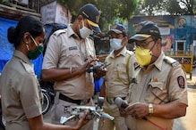 'जाऊ द्या ना साहेब' म्हणायची येणार नाही वेळ, मोबाइलमध्ये ठेवा लायसन्सची ही कॉपी 'जाऊ द्या ना साहेब' म्हणायची येणार नाही वेळ, मोबाइलमध्ये ठेवा लायसन्सची ही कॉपी