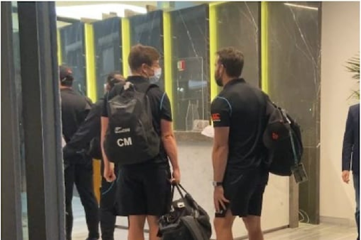 PAK vs NZ : सोशल मीडियावर भिडले दोन्ही देशांचे क्रिकेटपटू, हाफिजनं थट्टा करताच मिळालं चोख उत्तर