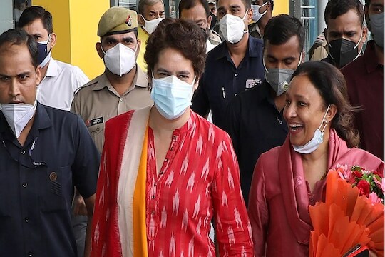 BJP ला बालेकिल्ल्यात शह देण्यासाठी काँग्रेस सज्ज, प्रियांका गांधींचं स्पेशल मिशन