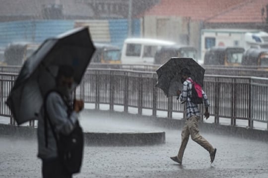 Rain Updates: अतिमुसळधार पावसाचा इशारा; पालघर, ठाणे, रायगड जिल्ह्यांना ऑरेंज अलर्ट