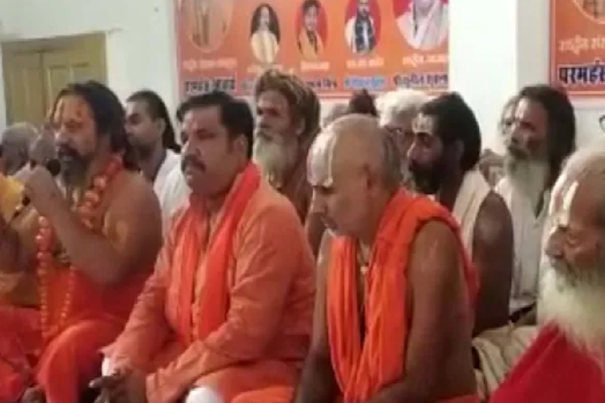 भारताला हिंदूराष्ट्र घोषित करा, अन्यथा 2 तारखेला जलसमाधी; संत परमहंसांची घोषणा