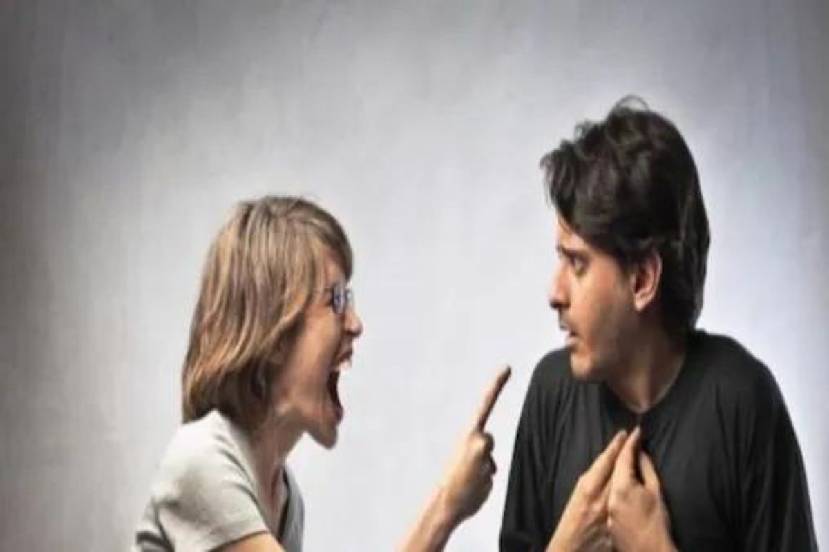 काय सांगता! शिव्या देणारे लोक जगातात दीर्घायुष्य; आजारांपासूनही राहतात दूर, संशोधनातून खुलासा