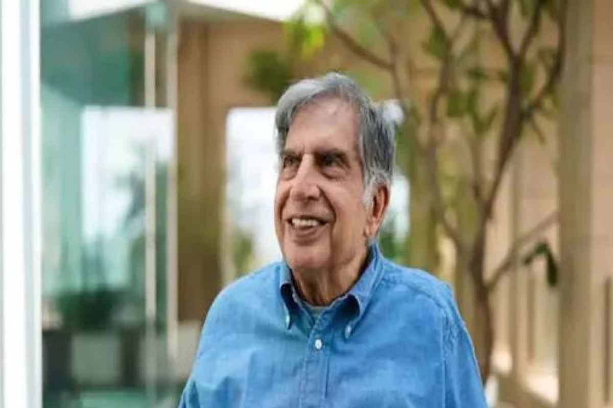 'धावपळीच्या जीवनात मनाला स्पर्शून जाणारा क्षण'; ताज हॉटेलच्या कर्मचाऱ्याचं ते काम पाहून भावुक झाले रतन टाटा