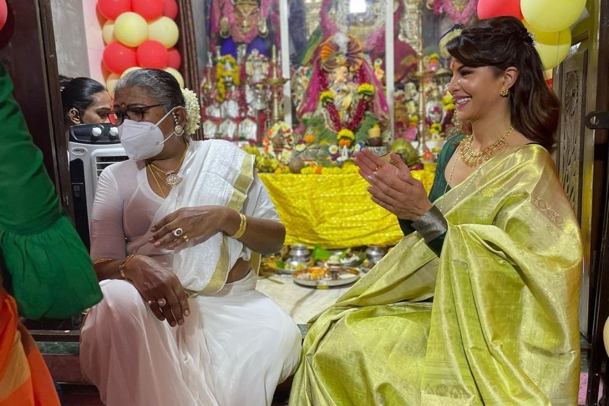 जॅकलिन फर्नांडिसचं खास सेलेब्रेशन; किन्नर ट्र्स्टला भेट देत साजरा केला गणेशोत्सव