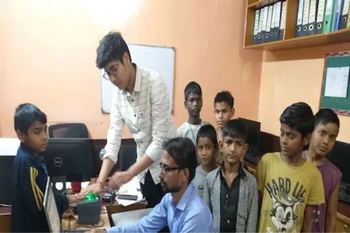 Franchise घ्या आणि घर बसल्या कमवा लाखो रुपये; जाणून घ्या सविस्तर