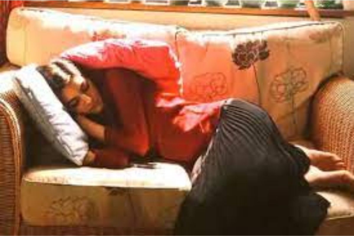 Tips For Deep Sleep : रात्री लवकर झोप येत नाही? 'या' गोष्टींचा करा आहारात समावेश