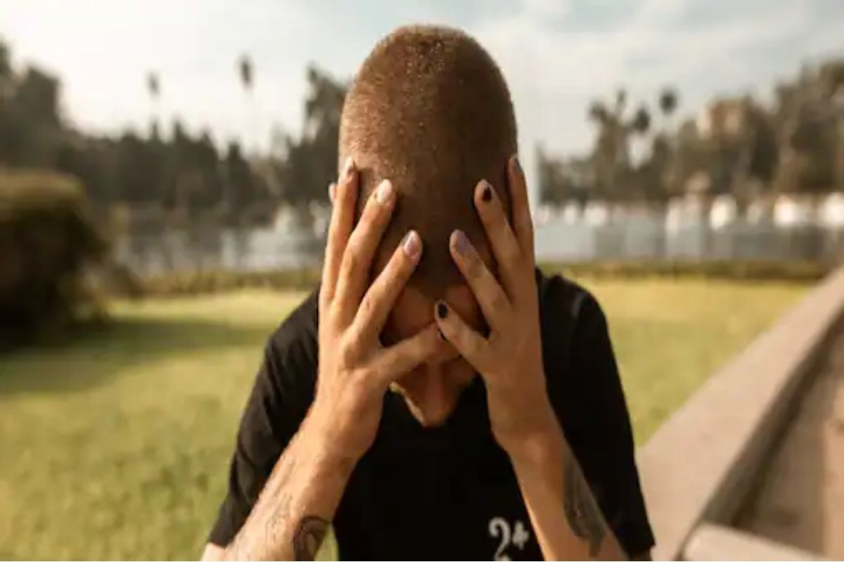 Life Experiences : 'कुछ तो लोग कहेंगे'; लोकांचं सोडा, चांगलं आयुष्य जगण्यासाठी या गोष्टींवर करा फोकस