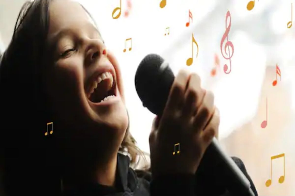 International Yoga Day 2022: गायक व्हायचंय? सुरेल आवाजासाठी करा 'हा' योगाभ्यास