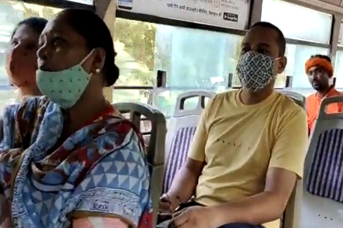 आयुक्त राज शेखर यांनी स्वत: बसप्रवास करत जाणून घेतलं सत्य; चालक वाहकांची थेट घरी रवानगी