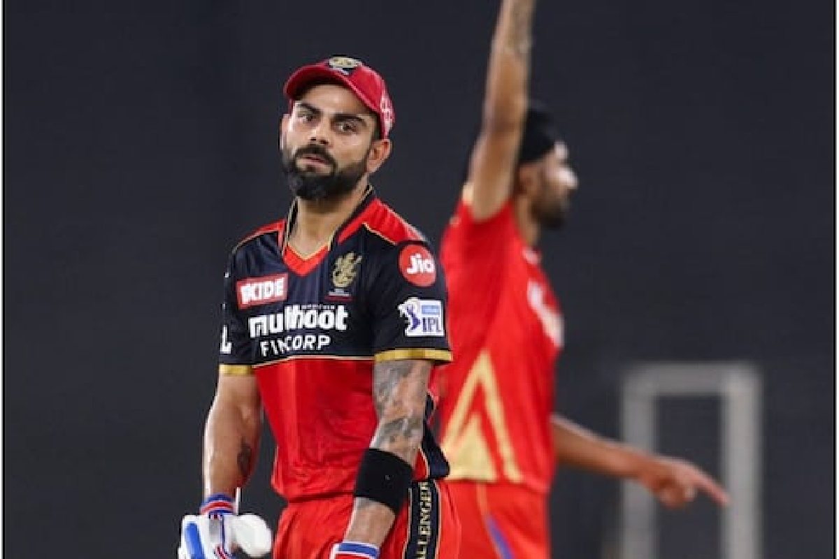 IPL 2021 : टीम इंडियाची कॅप्टन्सी सोडल्यानंतर विराट आणखी एक धक्का देणार!