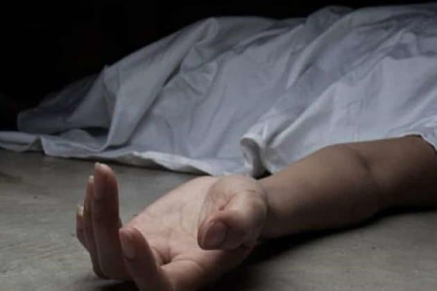 मिलिंद नामदेव शिरसाट असं आत्महत्या करणाऱ्या 45 वर्षीय शिक्षकाचं नाव आहे. (File Photo)