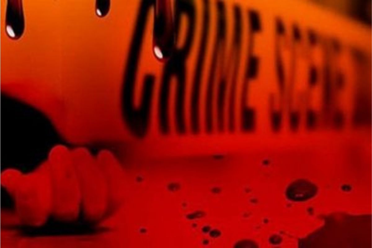 रात्री दीड वाजेच्या सुमारास रेल्वे समांतर रस्त्यावर काही जणांनी त्यांची रिक्षा अडवली. दोघांना बाहेर काढले आणि...