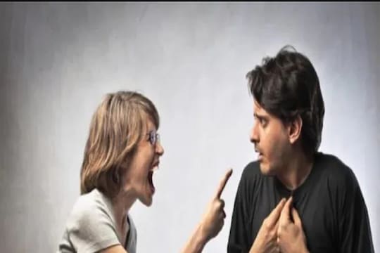 नवा रिसर्च आलाय म्हणे, नेहमी घाणेरड्या शिव्या देणार्‍यांचे आयुष्य असते इतके जास्त आणि निरोगी