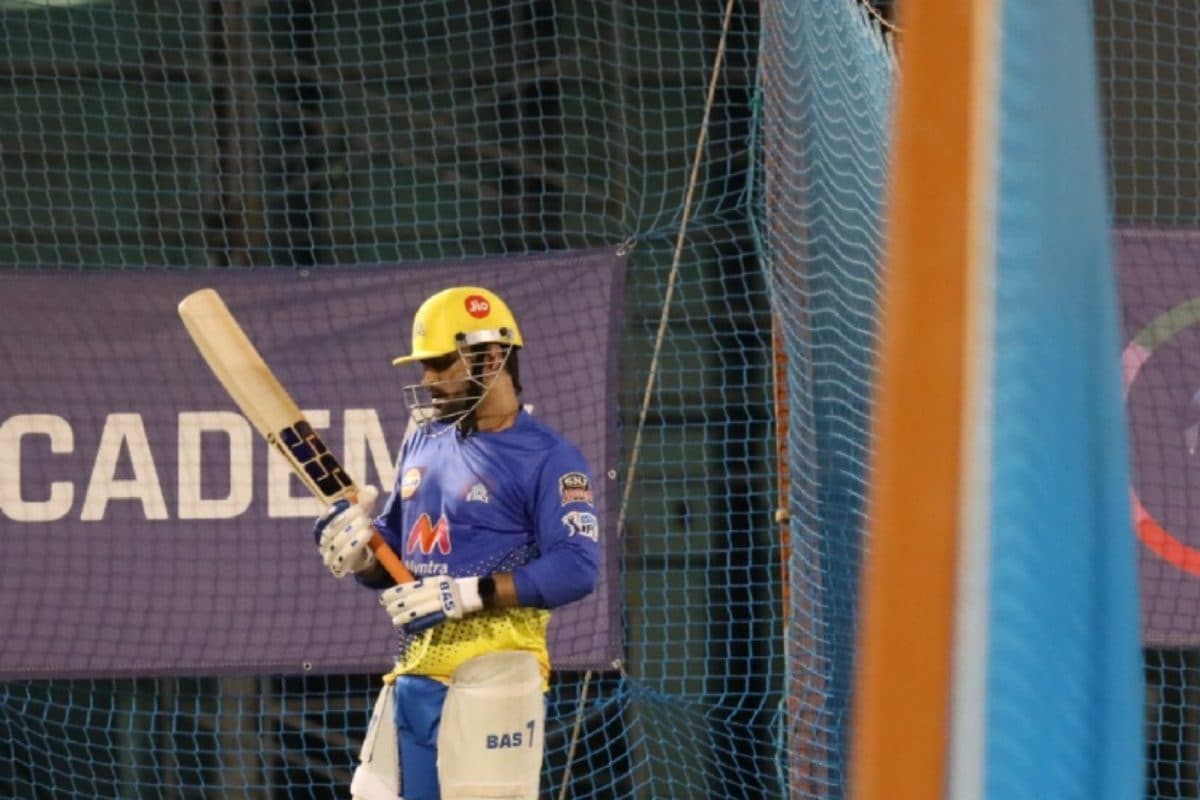 IPL 2021: मुंबईच्या मॅचपूर्वी धोनीनं दाखवलं ट्रेलर, VIDEO पाहून वाढलं रोहितचं टेन्शन