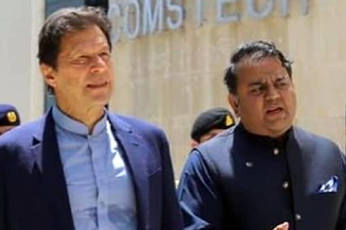 अजब पाकिस्तानचा गजब दावा, न्यूझीलंड सीरिज रद्द होण्याबद्दल लावलं महाराष्ट्र कनेक्शन!