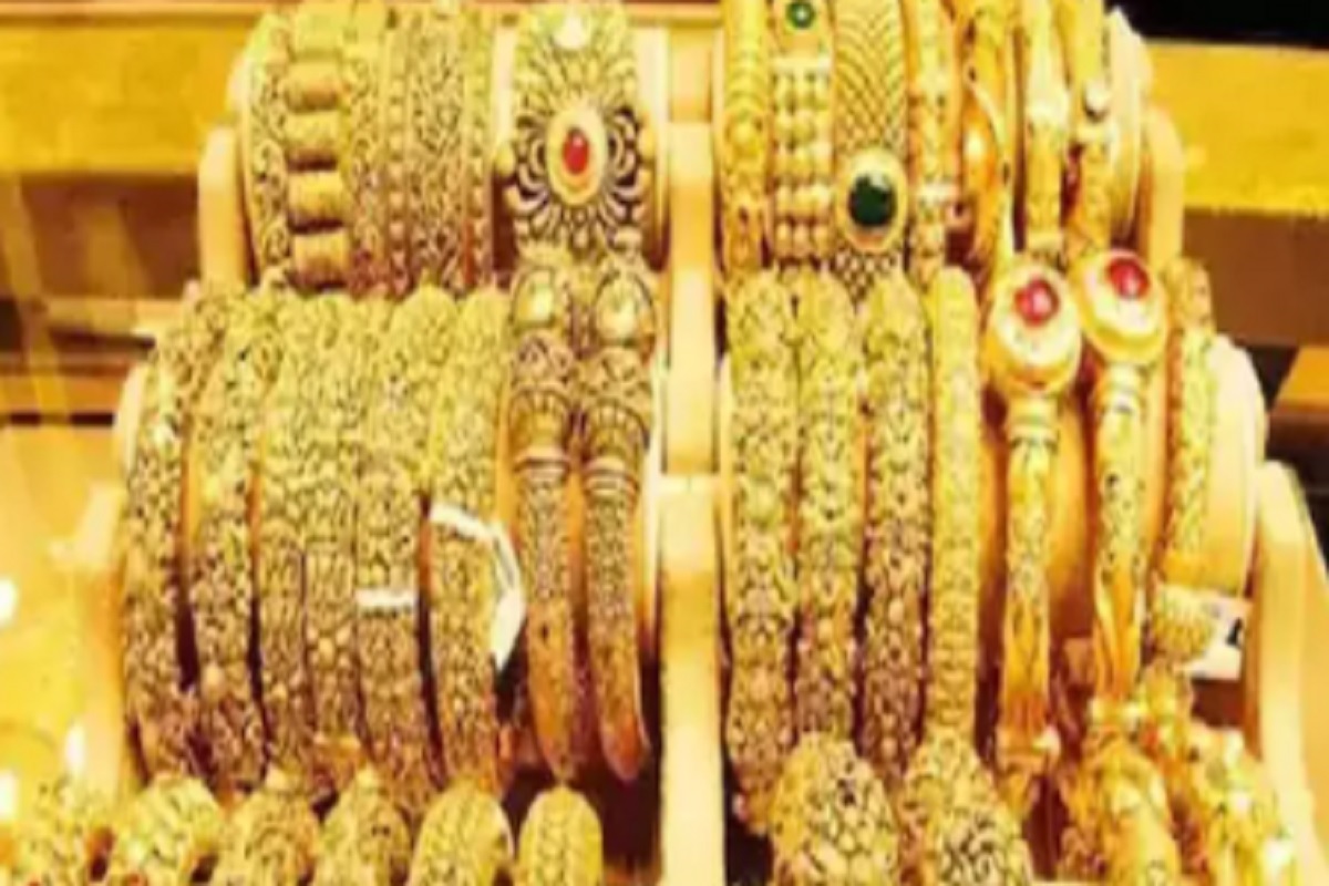 सोन्याची शुद्धता या तीन गोष्टींमधून ओळखा