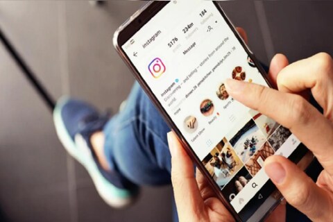 जर तुमच्याकडूनही चुकून एखादी Instagram Post डिलीट झाली असेल, तर चिंता करण्याची गरज नाही. डिलीट झालेली इन्स्टाग्राम पोस्ट पुन्हा रिकव्हर करता येते.