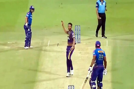 IPL 2021: पोलार्ड आणि कृष्णा एकमेकांना भिडले, मैदानात वाढला पारा! पाहा VIDEO