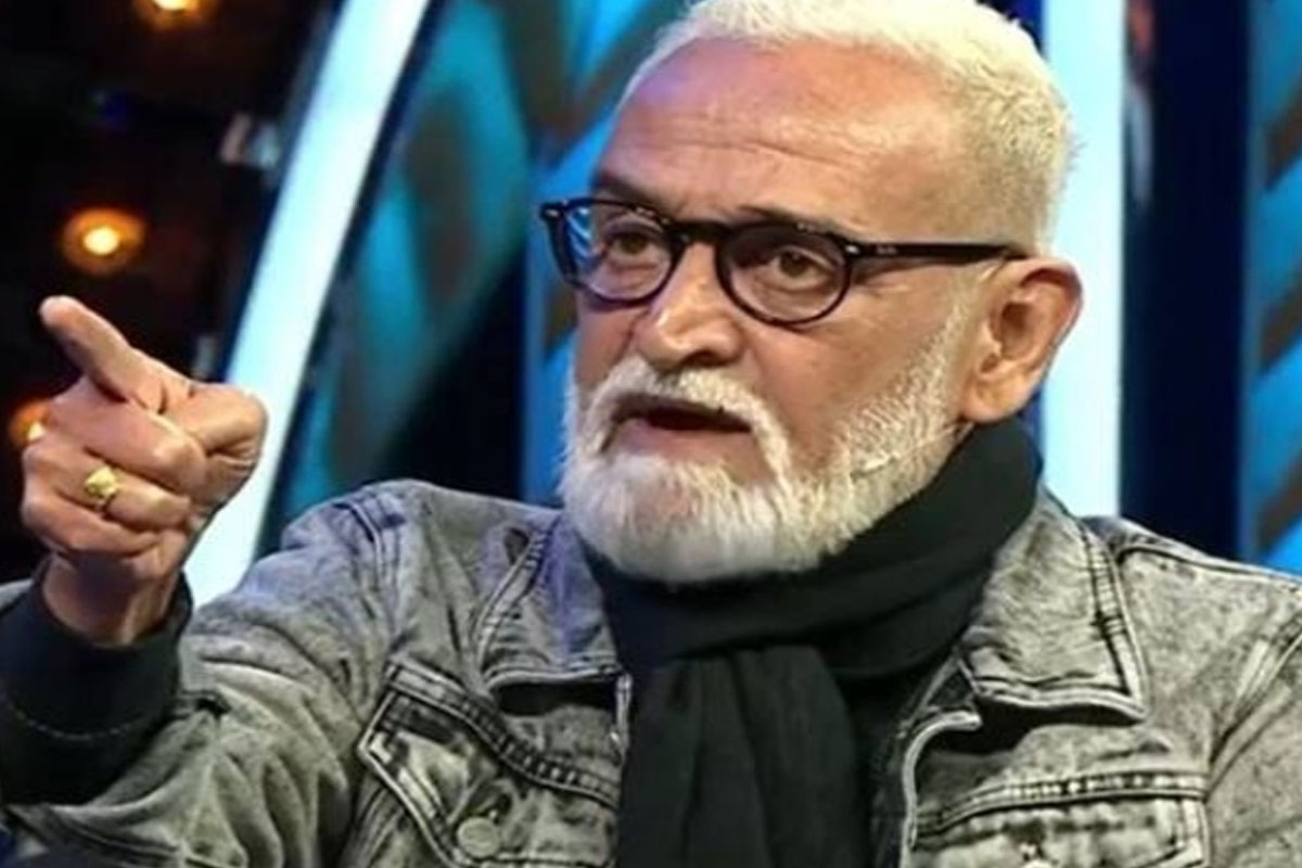 महेश मांजरेकरांचा bigg boss marathi लुक पाहून नेटकऱ्यांना झाली 'या' राजकीय नेत्याची आठवण!