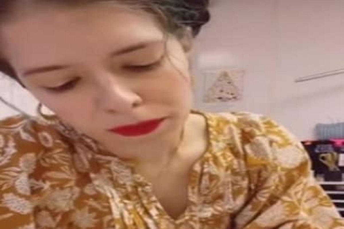 OMG! नवरी नव्हे तर मृतदेहांचा मेकअप करते ही तरुणी; डेडबॉडीसाठीही ब्रँडेड प्रोडक्ट्स