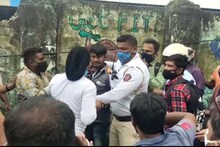 मास्कवरून माटुंग्यात दादागिरी करणाऱ्या क्लीन अप मार्शलला नागरिकांनी बदडलं