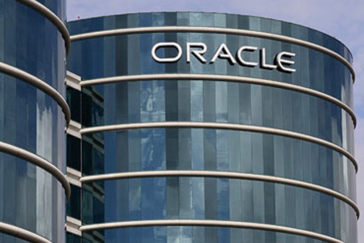 Oracle & Cyient 'या' टॉप IT कंपन्यांमध्ये सॉफ्टवेअर इंजिनिअर पदांसाठी नोकरीची संधी; बघा सविस्तर माहिती