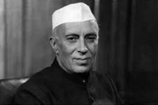 'गांधी टोपी' नेहरू घालायचे, महात्मा गांधी नाही; BJP नेत्याचा दावा