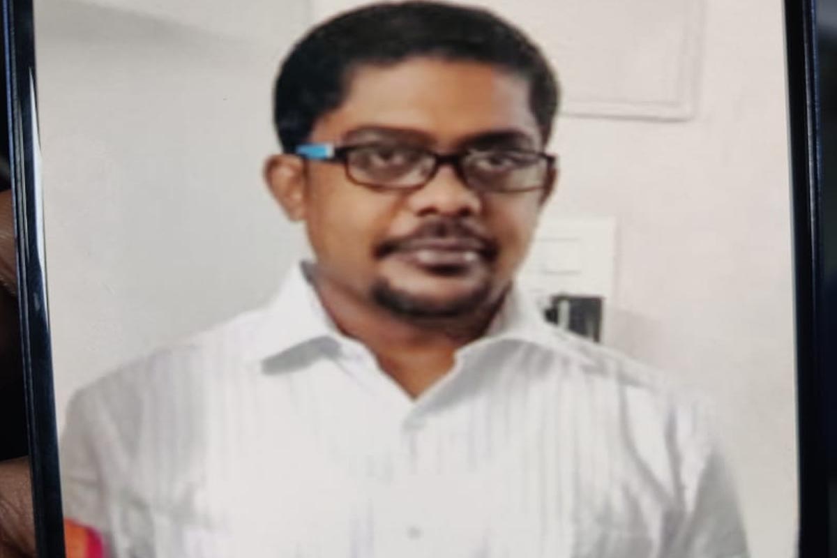 चक्क 100 पेक्षा अधिक तरुणींना फसवून त्यांच्याकडून कोट्यवधी रुपये लाटणाऱ्या एका 'लखोबा लोखंडे'ला पिंपरी चिंचवड पोलिसांनी अटक केली.