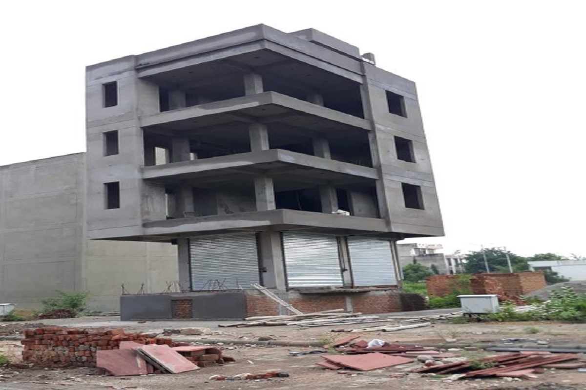 OMG! असं कुठं असतंय व्हय? ही इमारत बघून व्हाल थक्क