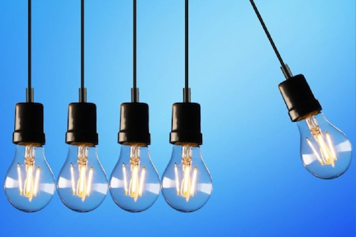 Mobile App च्या मदतीने वीजेची बचत, घरही होणार Smart Home!